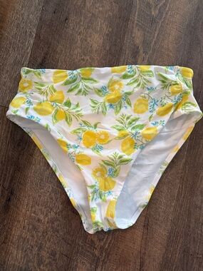Adore Me White Bikini Bottoms with Yellow Lemon Print